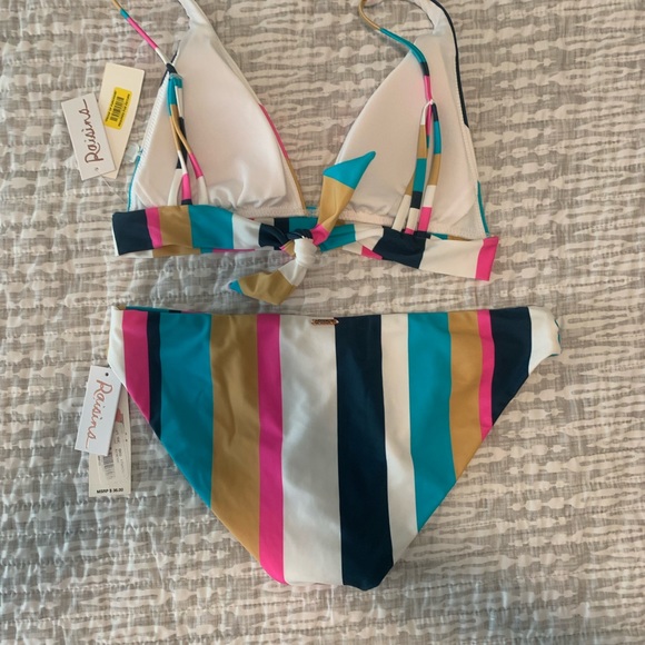 Raisins swimsuit NWT non smoking pet free home. Top is  M bottom is L - Picture 2 of 7